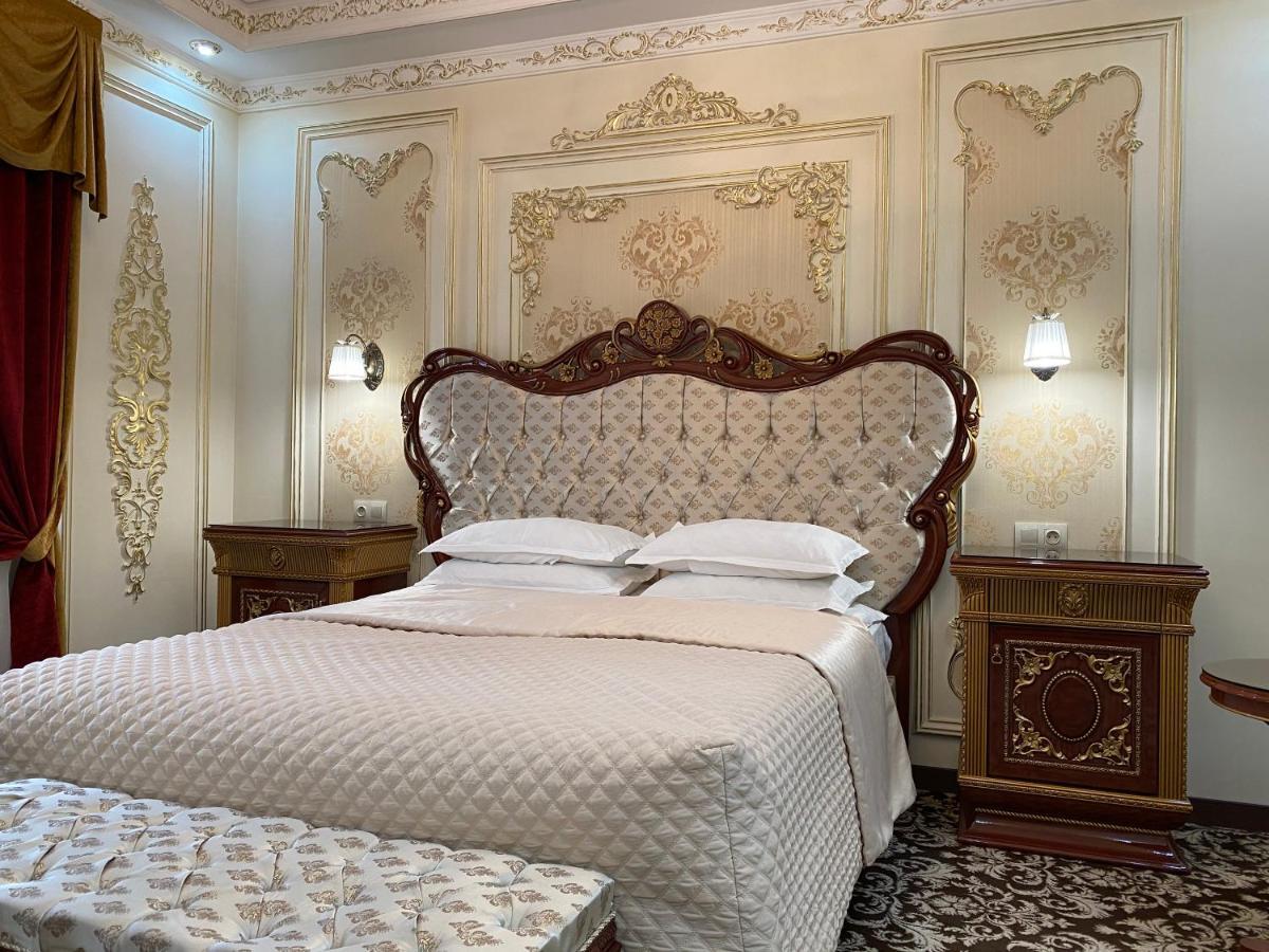 Lion Hotel Astana Exterior foto