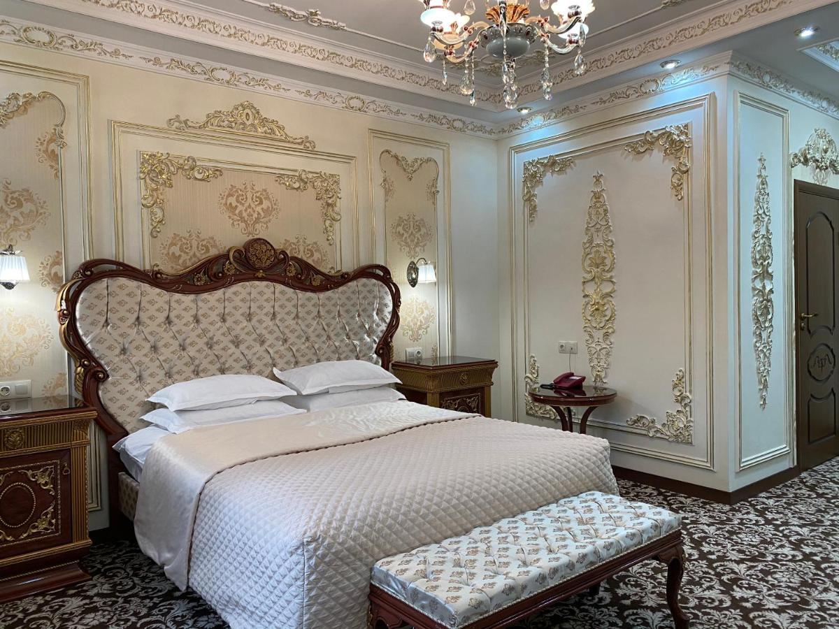 Lion Hotel Astana Exterior foto