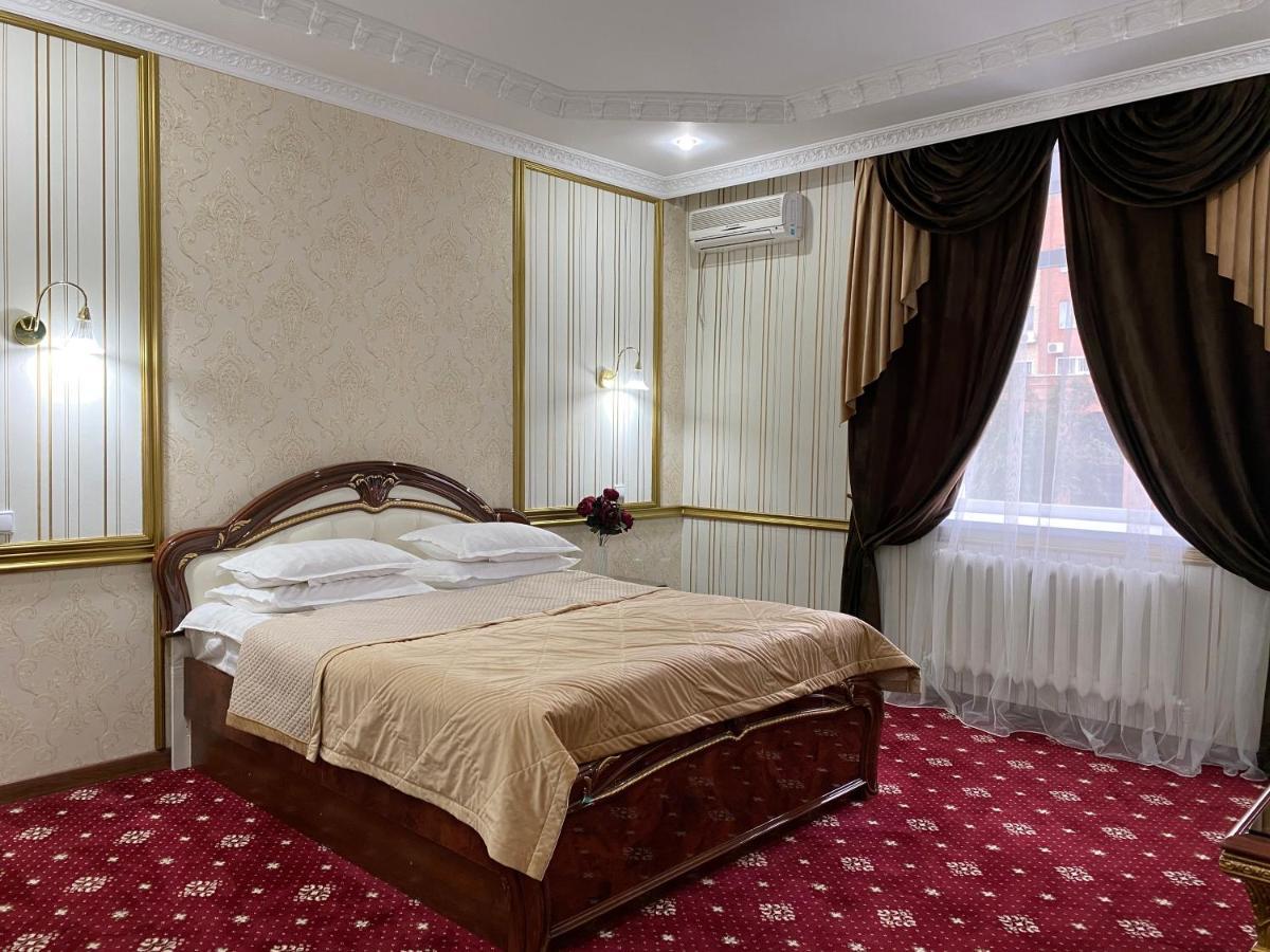 Lion Hotel Astana Exterior foto
