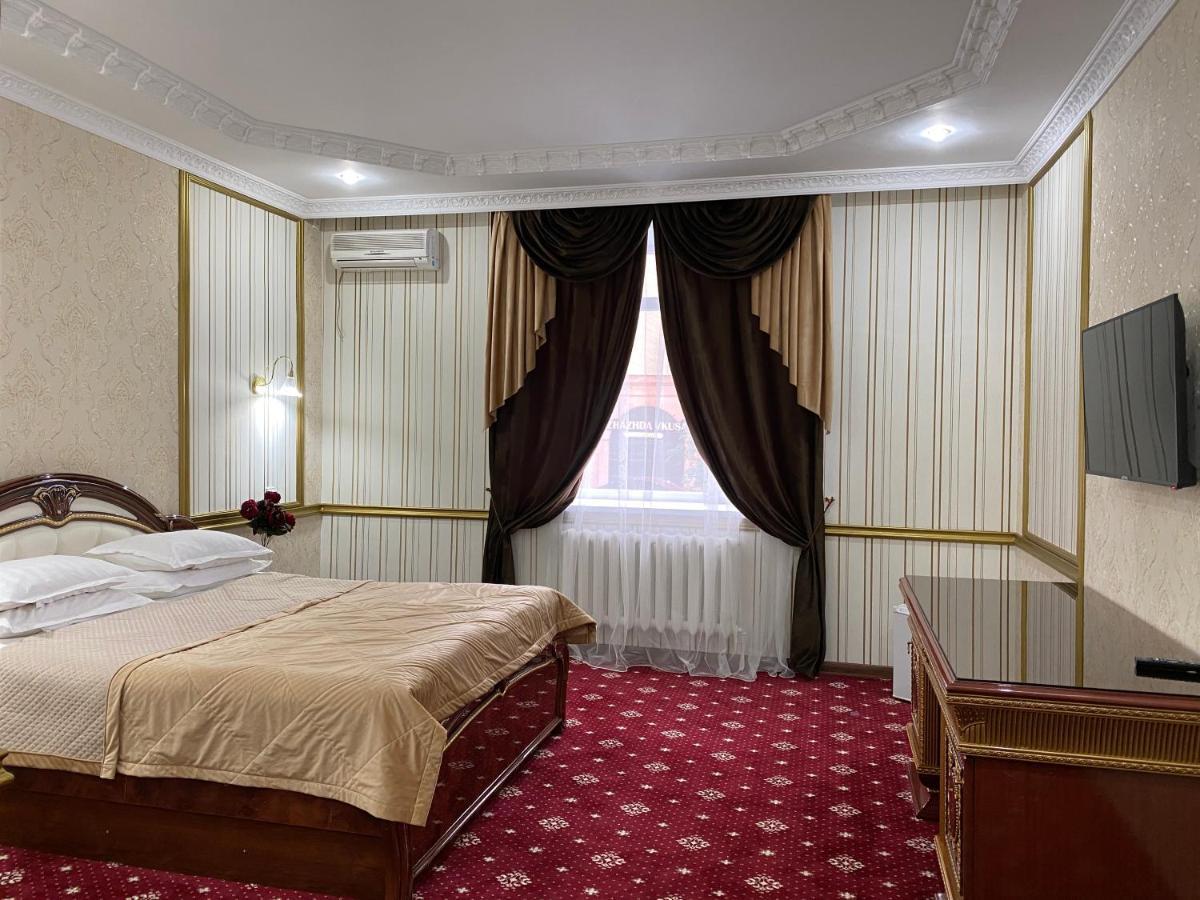 Lion Hotel Astana Exterior foto
