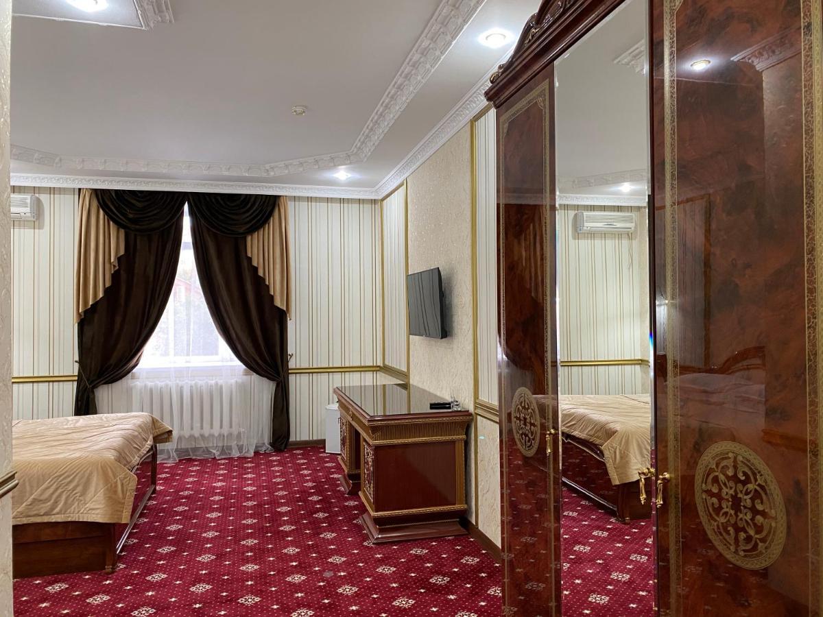 Lion Hotel Astana Exterior foto